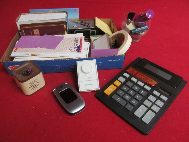 lot 114 image: office supplies