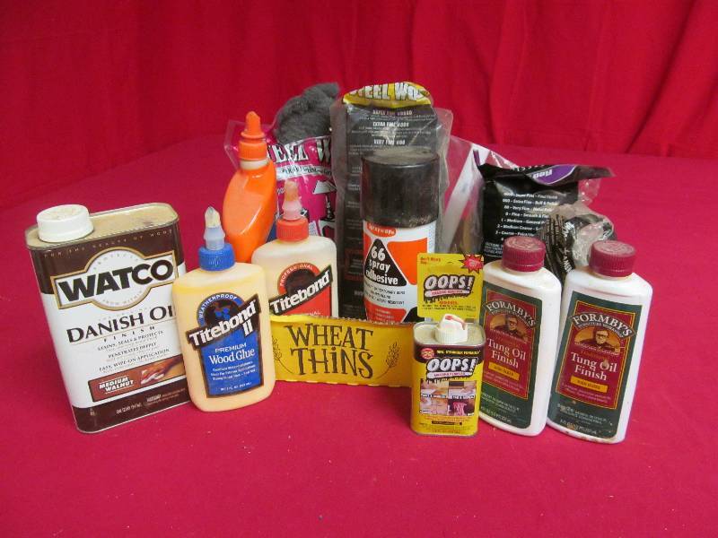 lot 116 image: painting supplies