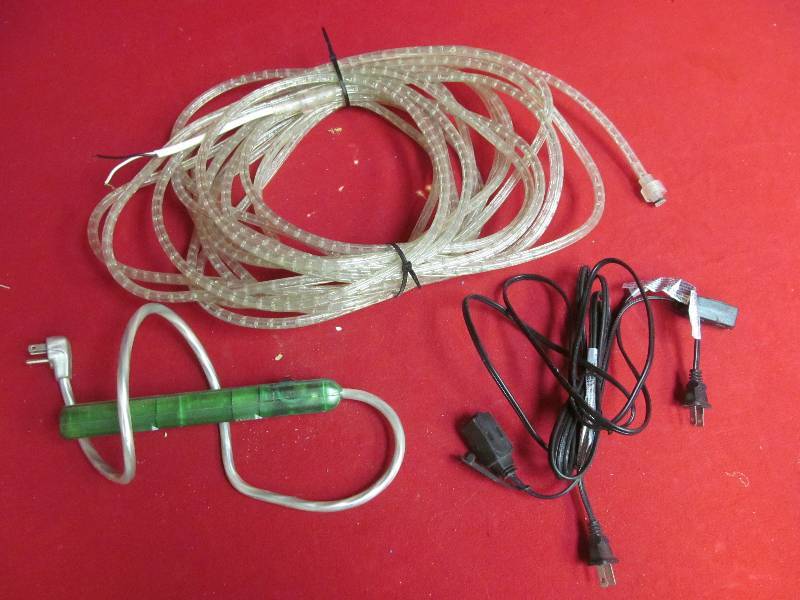 lot 119 image: rope light, power strip, extension cord