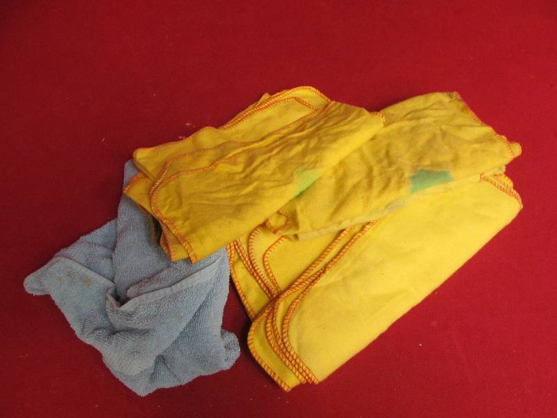 lot 122 image: grease towels