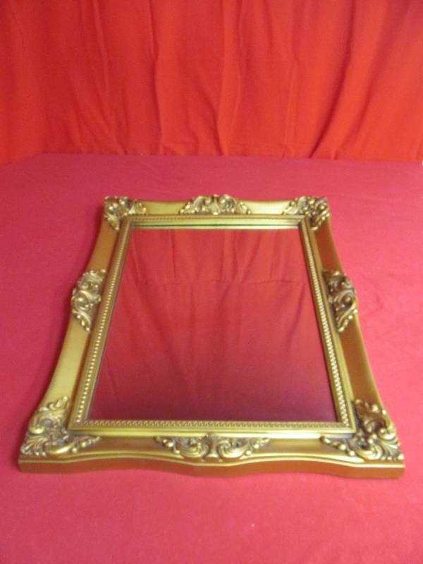 lot 146 image: mirror