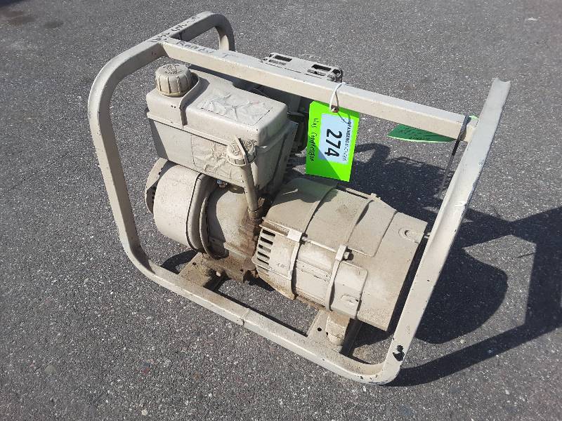 lot 274 image: Generac 3000W Generator
