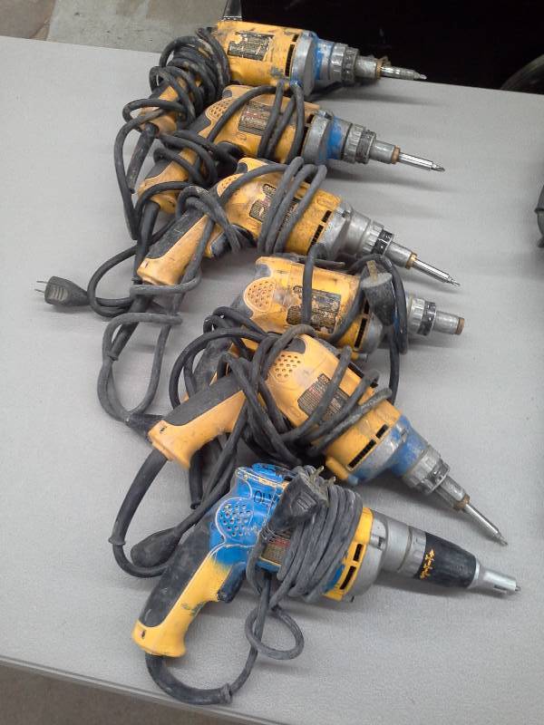 lot 291 image: (6) DeWalt DW272 VSR Drywall Screwdriver