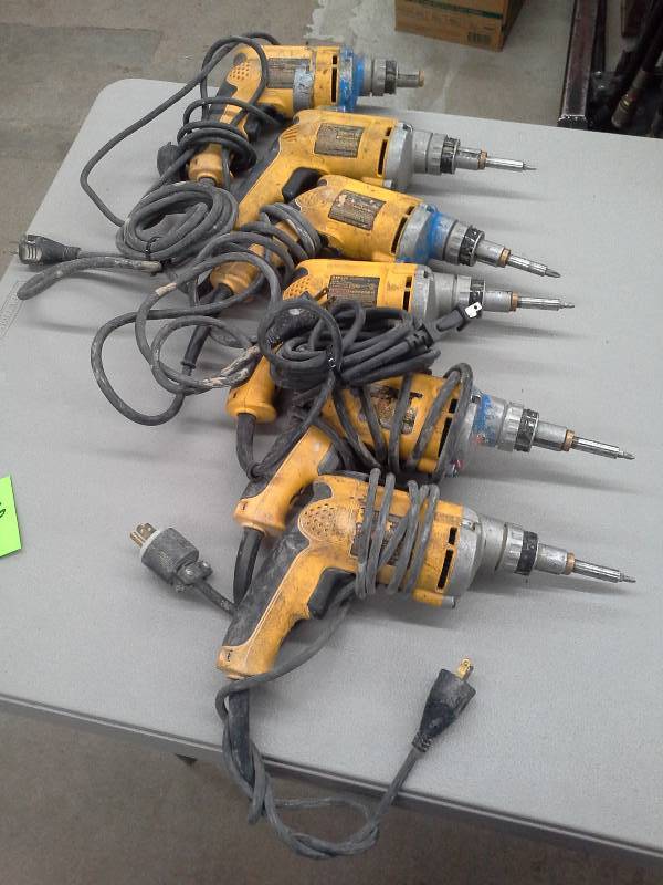 lot 292 image: (6) DeWalt DW272 VSR Drywall Screwdriver