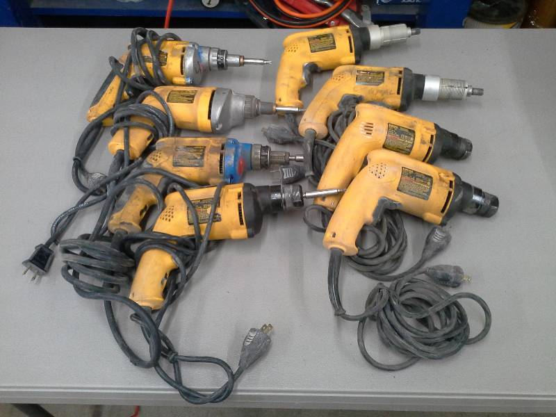 lot 324 image: (8) Misc. DeWalt Hand tools