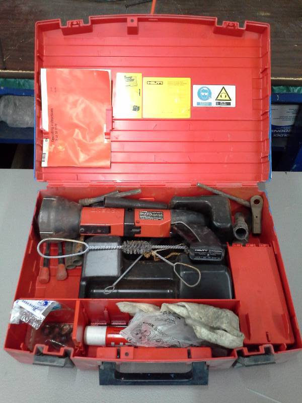 lot 331 image: Hilti DX600n Powder Actuated Fastener