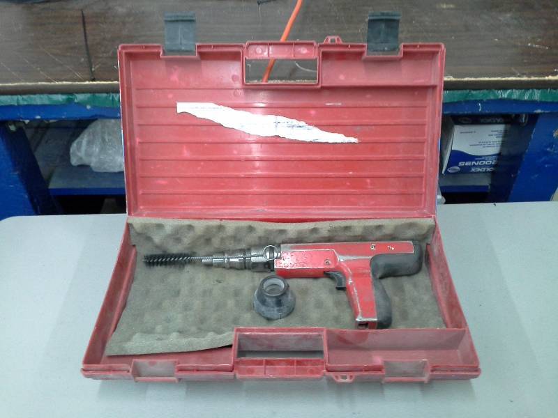 lot 354 image: Hilti () Powder Actuated Tool