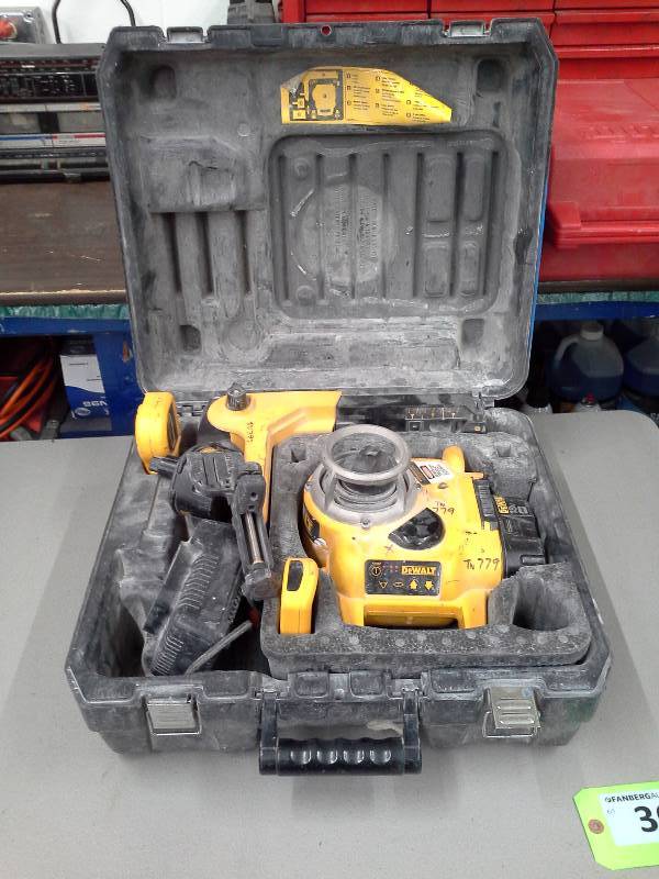 lot 365 image: DeWalt DW077 Rotary Laser with Case and Accessories