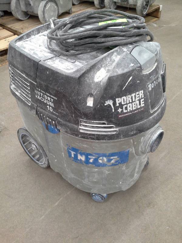 lot 379 image: Porter Cable Power Tool Triggered 10 Gal Vacuum