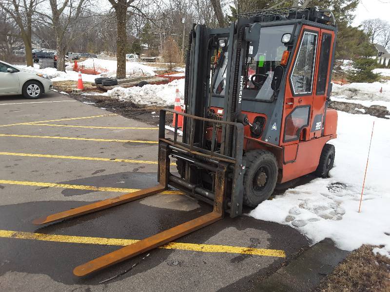 Nissan Gasoline Forklift