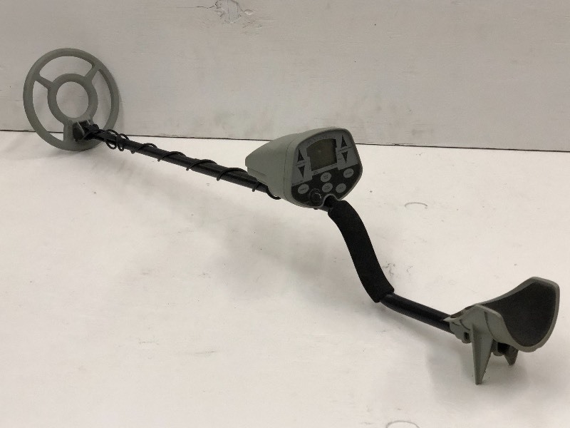 lot 6 image: Battery Powered Metal Detector, As ...