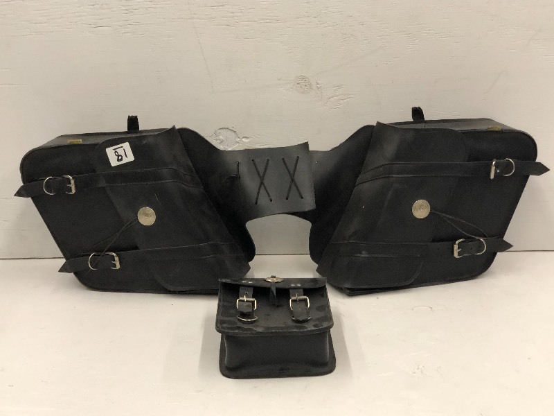 lot 18 image: Willie & Max Leather Saddle Bag Set...