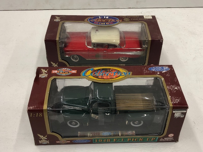 lot 22 image: (2) 118-Scale Die-Cast Collectible...