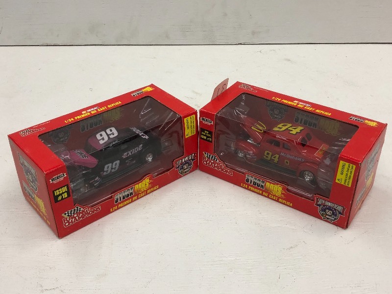 lot 31 image: (2) 124-Scale Stock Rods Die-Cast ...