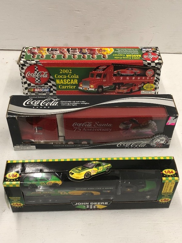 lot 59 image: (3) Collectible Die-Cast Semi Truck...