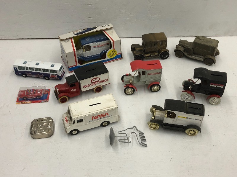 lot 68 image: Flat Of Assorted Collectible Die-Ca...