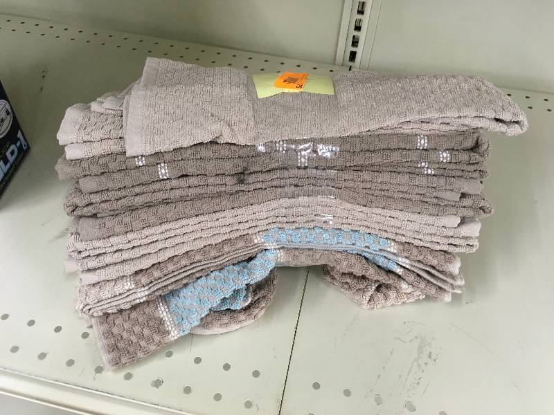 TOWN & COUNTRY MICRO FIBER TOWELS, RETAIL $8.99