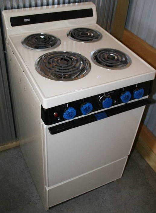 lot 35 image: Roper Stove