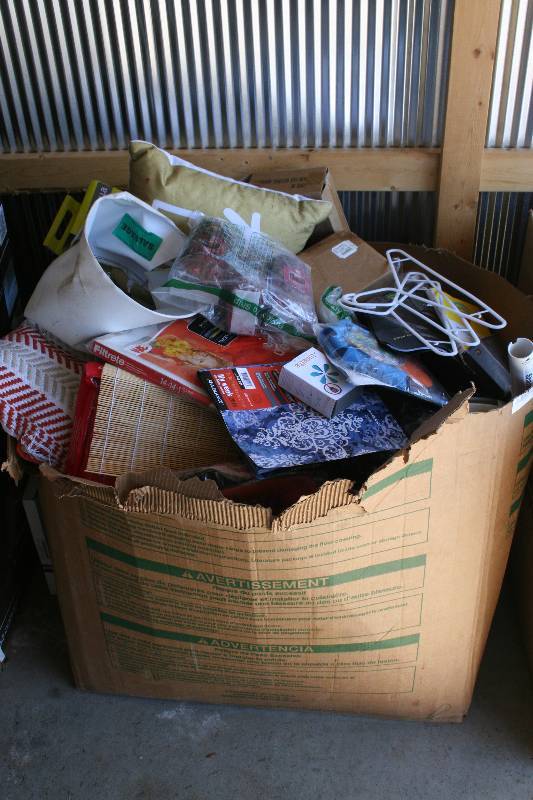 lot 37 image: Large Box of Returns