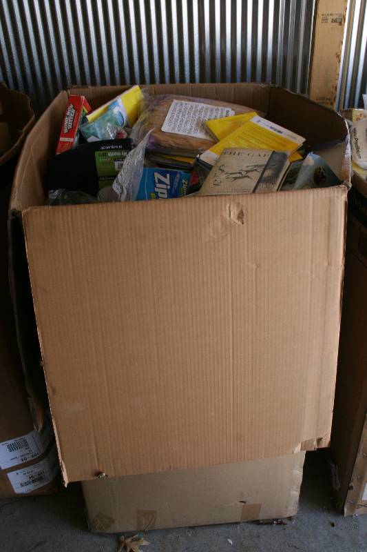 lot 39 image: Large Box of Returns