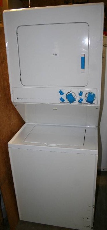 Maytag Lat3600aae Super Capacity Washer W Dependableclean Wash System White