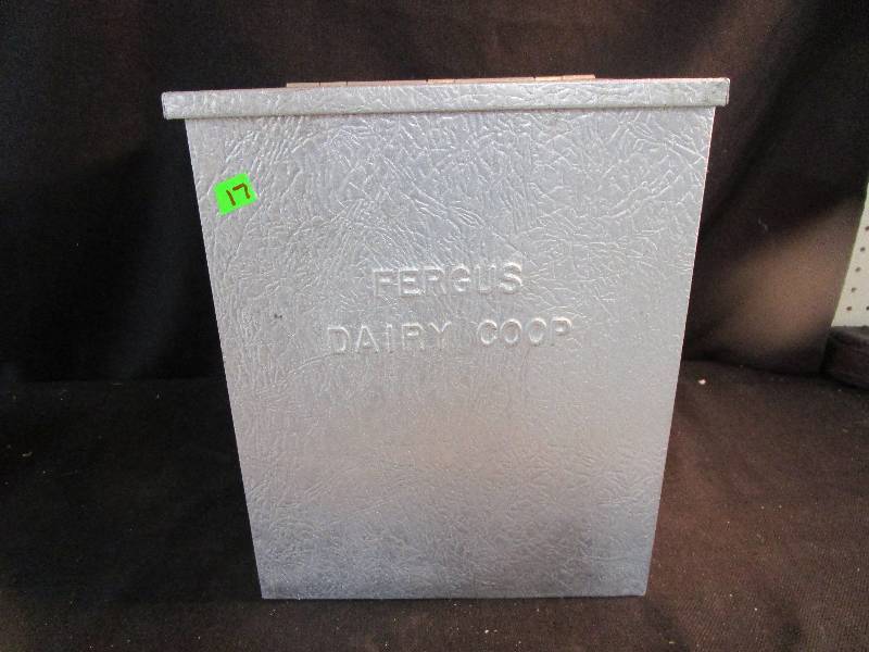 Fergus Dairy Coop Insulated Milk Box