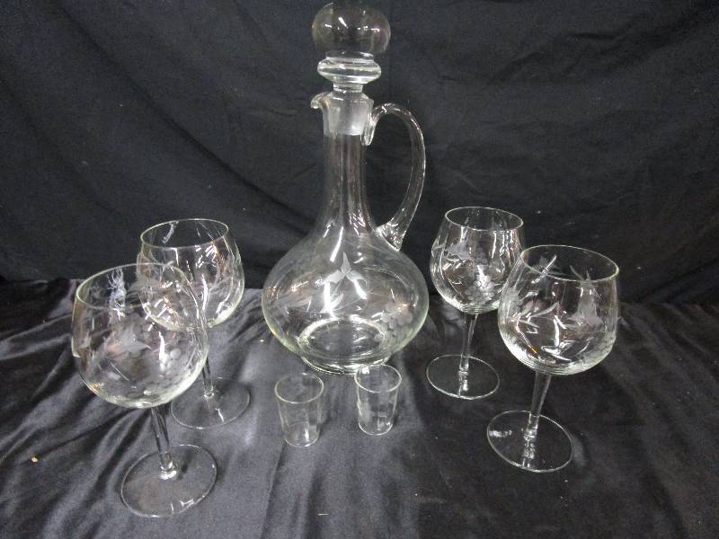 Wine Decanter and Glasses