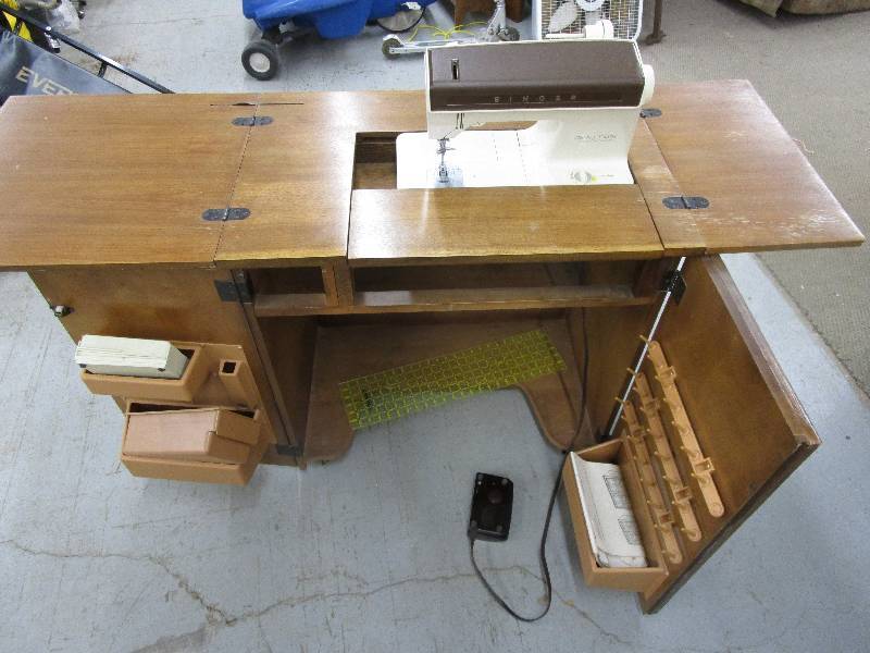 Singer Sewing Machine
