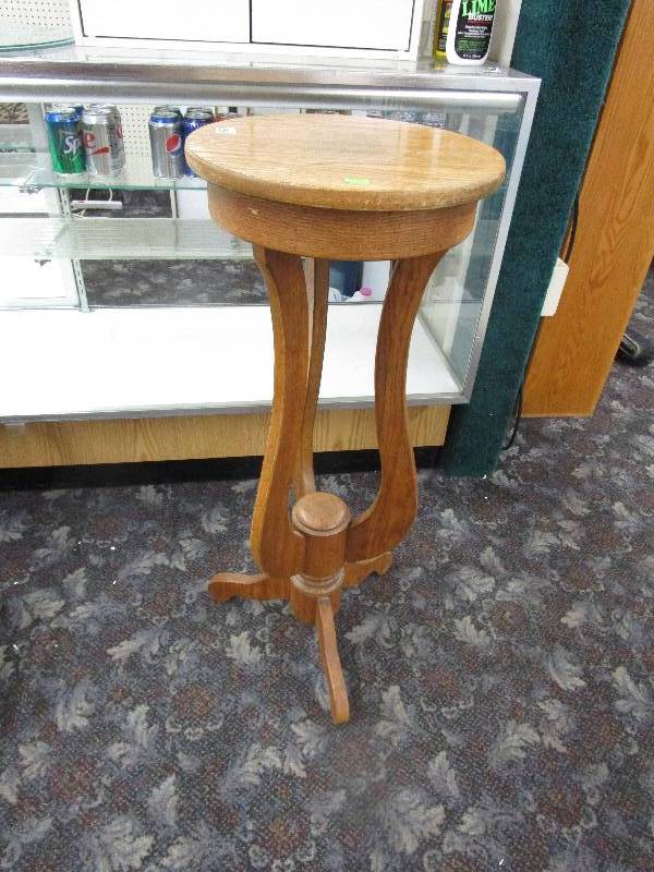 High Oak Plant Stand 37