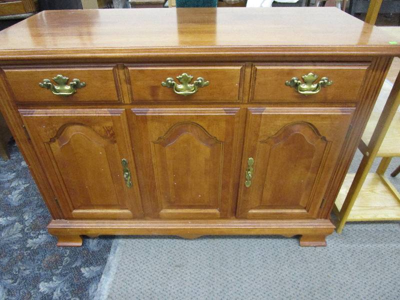 Maple Cabinet 44 x 19 x 32 High