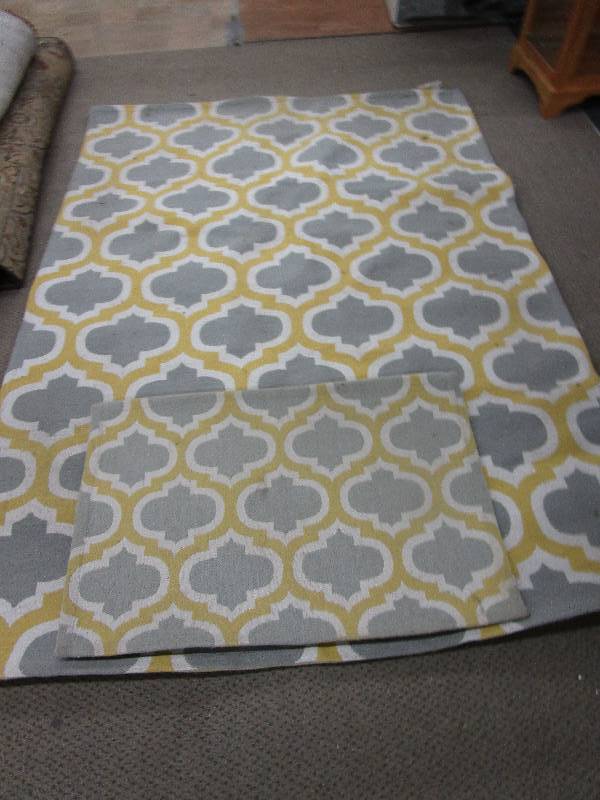 Decorative Rug Yellow and Grey