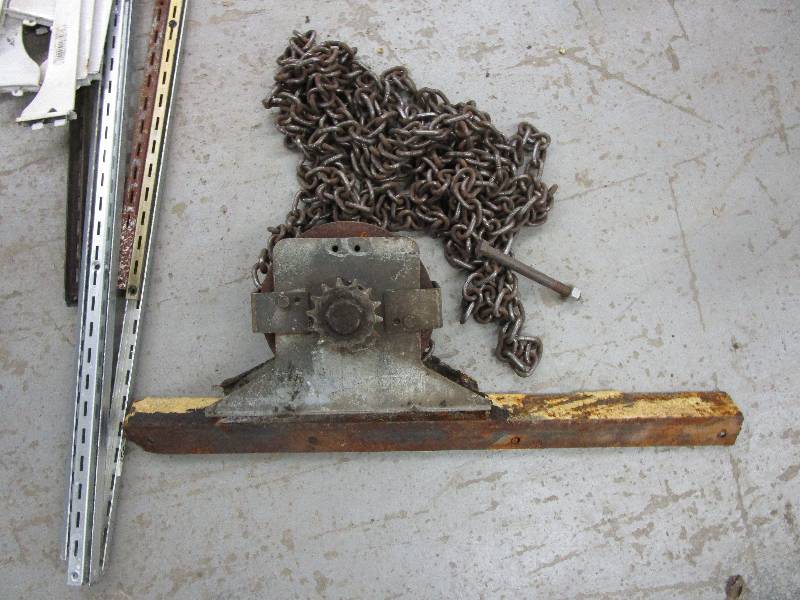 Chain Hoist & Brackets