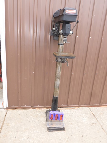 SnS auctions # 316 Garage cabinets & garage items.