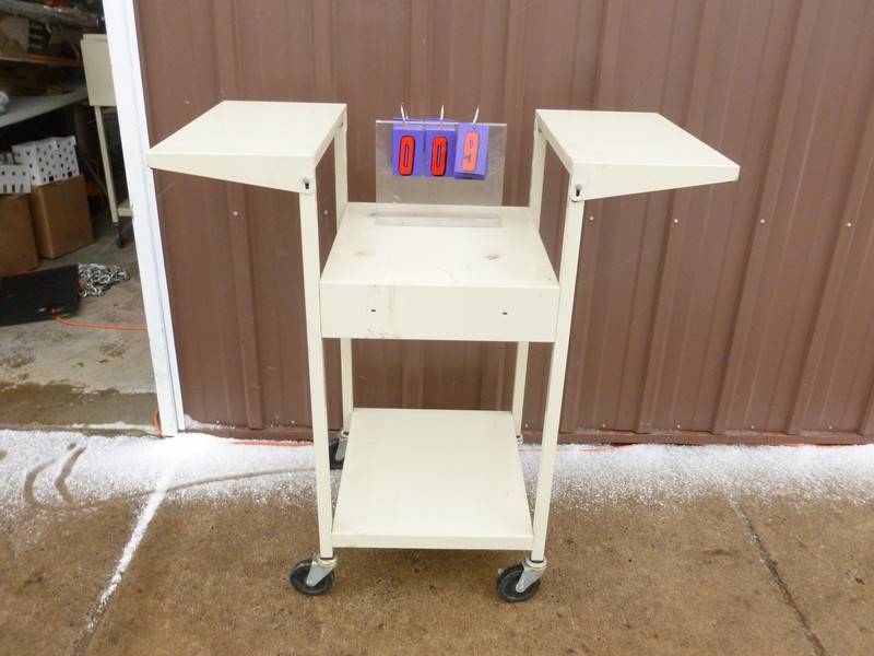 SnS auctions # 316 Garage cabinets & garage items.