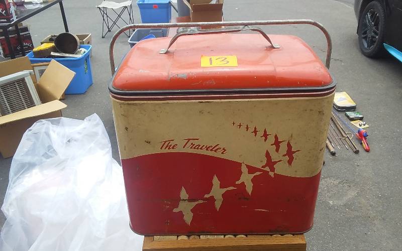 lot 13 image: Vintage Cooler Galvanized  Insulated (The Traveler)