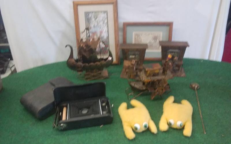 lot 24 image: Metal Sculptures, Old Camera, Pictures, Bean Bag Frogs