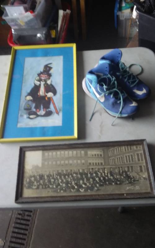 lot 40 image: Vintage Ozz Franca Clown Picture, Nike Sneakers Size 7-12, Vintage Black & White Photograph
