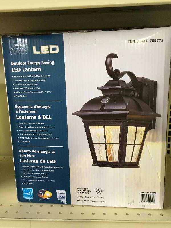 ALTAIR COACH LIGHT F17, RETAIL $34.99