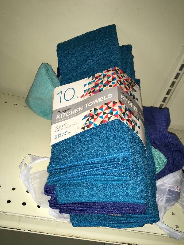 TOWN & COUNTRY MICRO FIBER TOWELS, RETAIL $8.99
