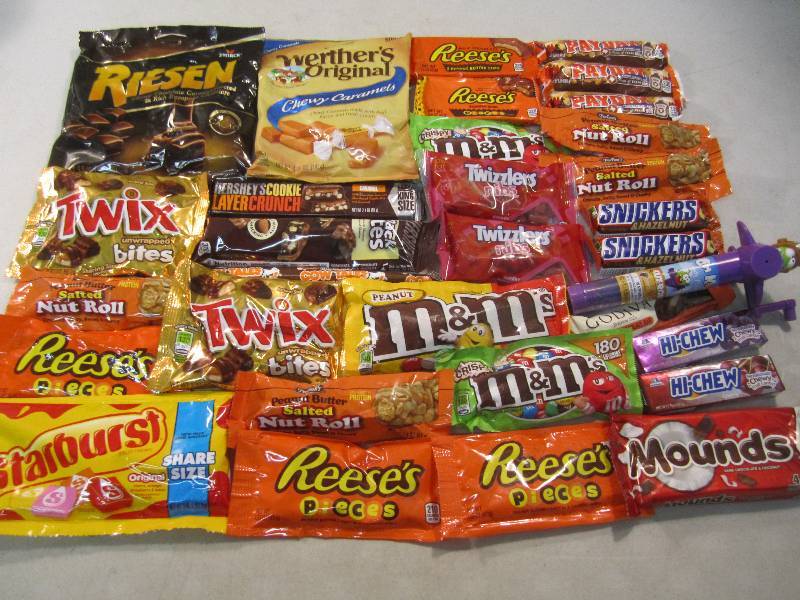 Lot of Misc Candy See Photos Best b...