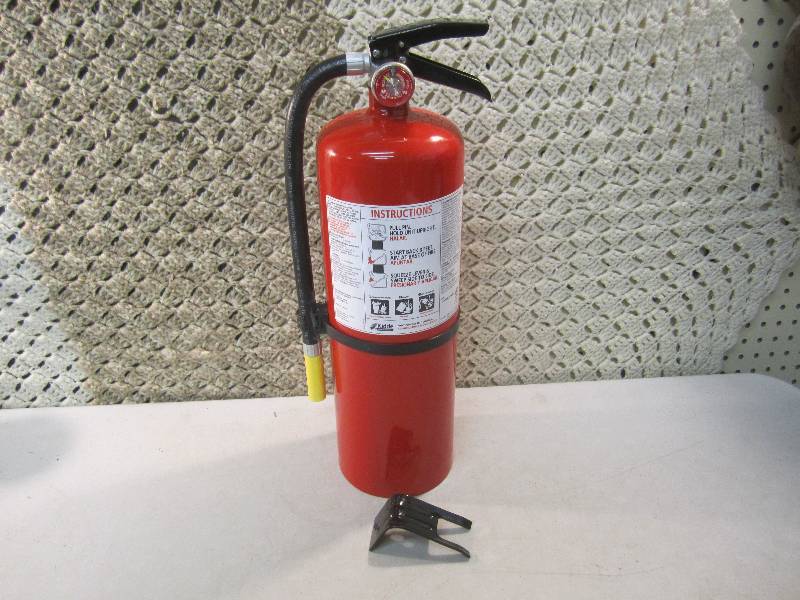 Kidde Fire Extinguisher 19 tall ov...