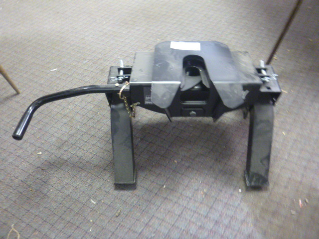 Valley Pull Max Fifth Wheel Hitch