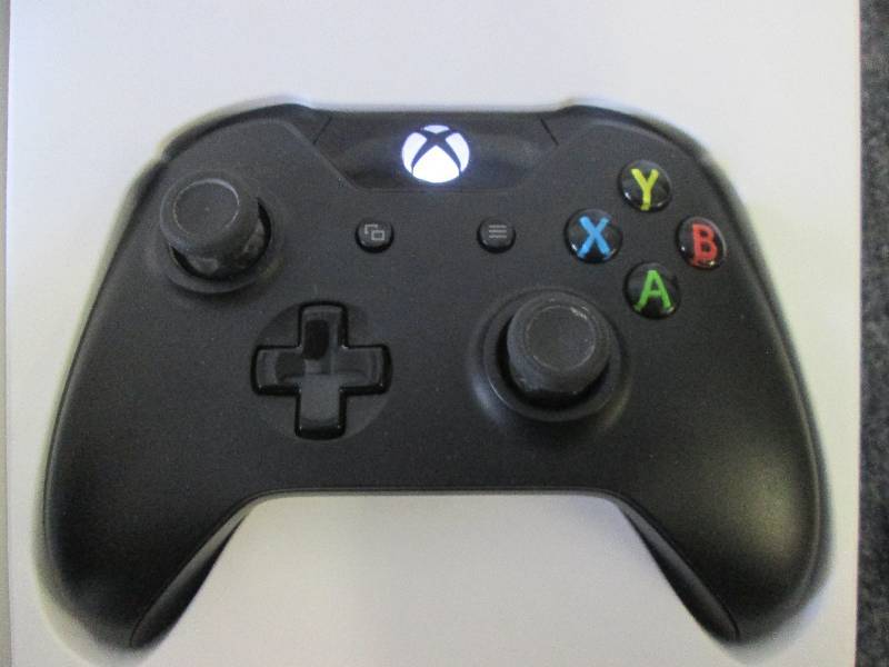 lot 11 image: xbox one controller powers on...