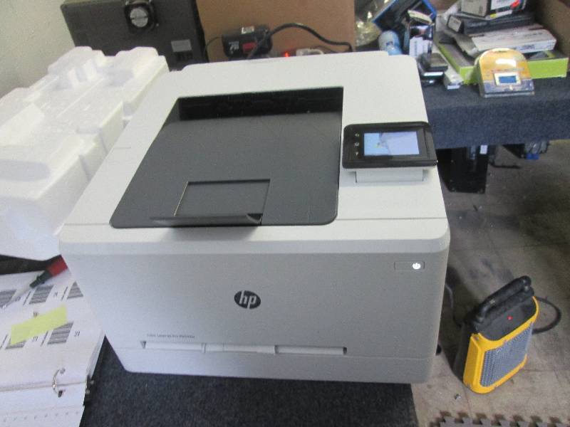 lot 13 image: HP color jet M54dw brooken glass...