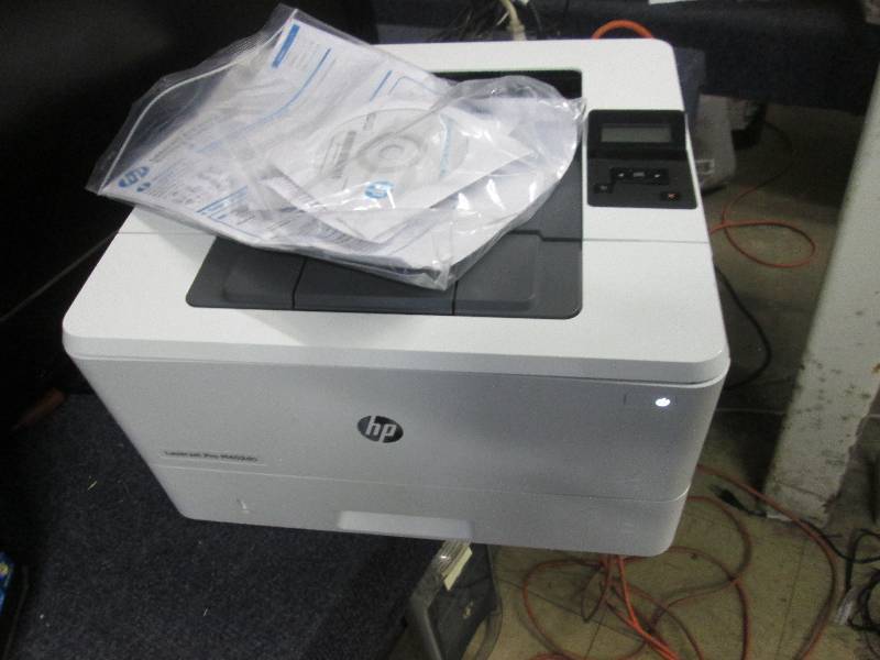 lot 22 image: pixma printerscanner powers on...
