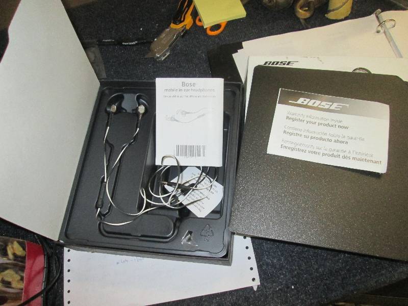lot 45 image: bose in ear headphones tested and w...