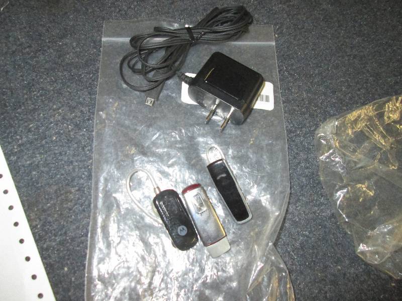 lot 54 image: lot of 3 bluetooth handsfree...