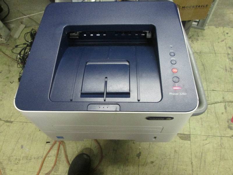 lot 70 image: xerox phaser 3260 powers on...