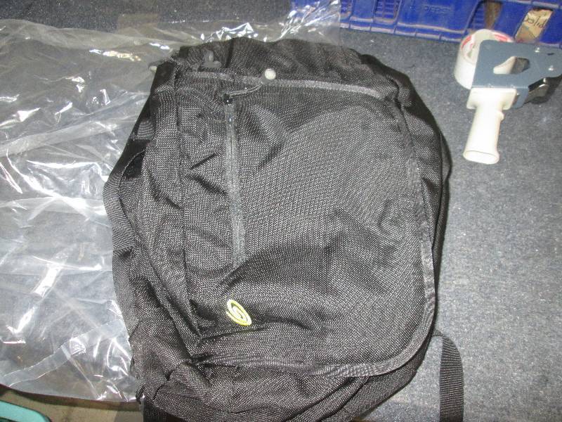 lot 79 image: Targus backpack...