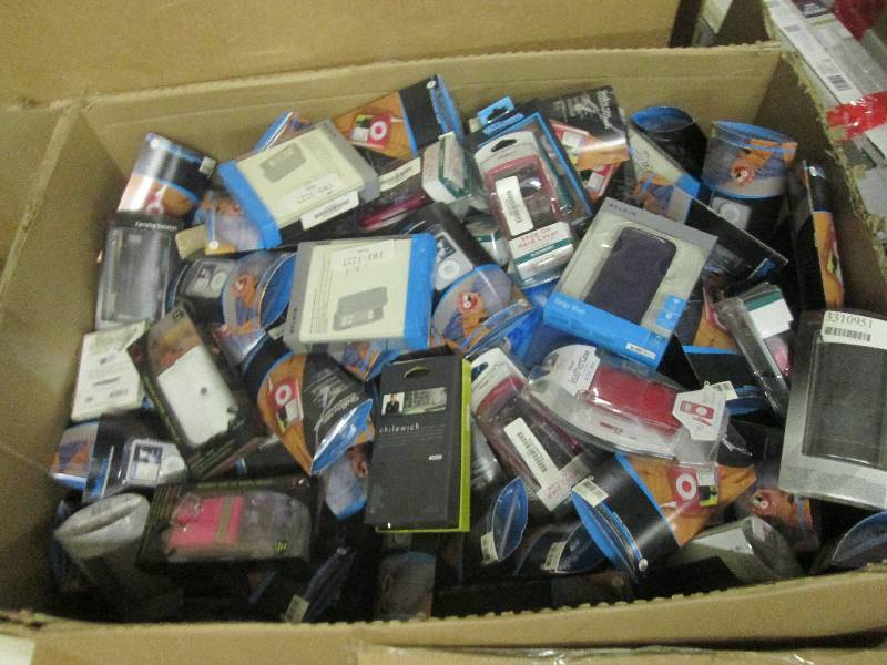 lot 194 image: huge lot of ipodiphone misc phone ...